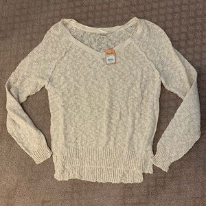 MUDD Brand Pull Over